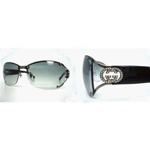 GUCCI���j�Z�b�N�X