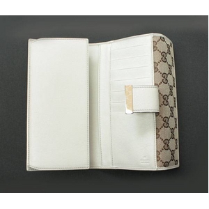 2118492.JPG - 74,797BYTES