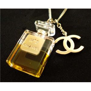 �v���_�A�N�Z�T���[